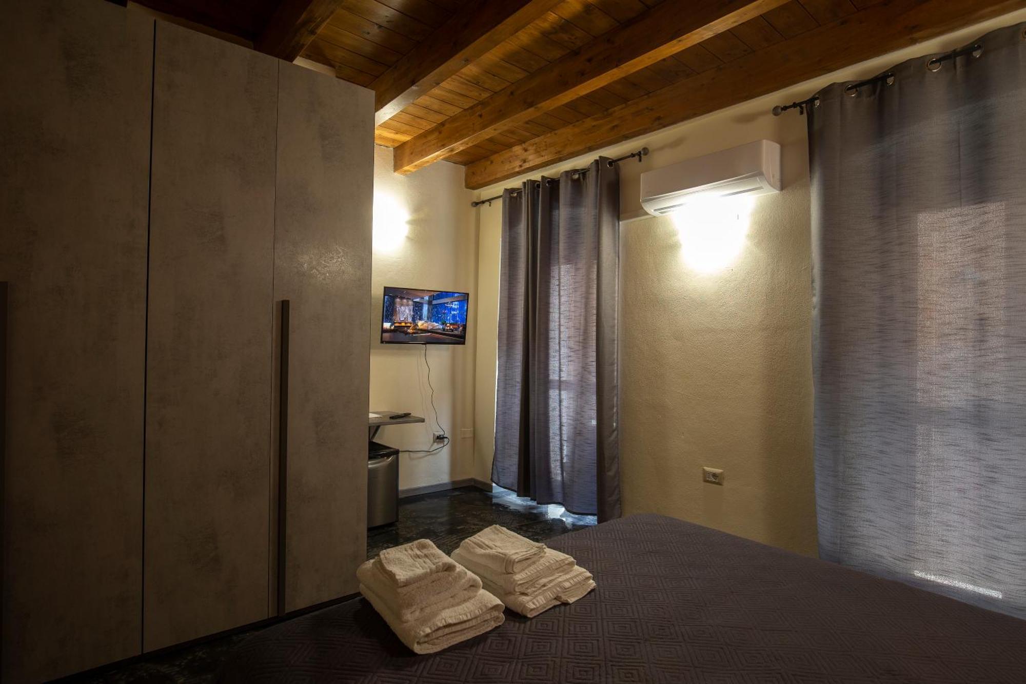 Via Cavour 19, Camere Del Conte Iglesias Bagian luar foto